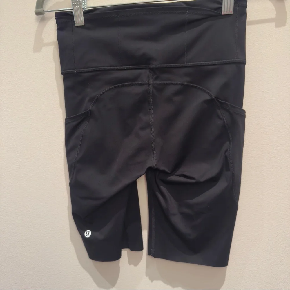 Lululemon - Women's Black Fast & Free  Biker Shorts Size 4 - Picture 2 of 6
